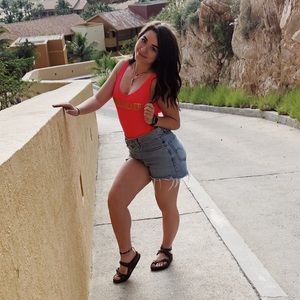 Meet Your Posher, Katy